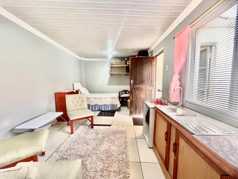 4 Bedroom Property for Sale in Rocklands Western Cape